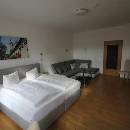 بيت ضيافة Gaestehaus Edith روتنبورغ أوب در تاوبر
