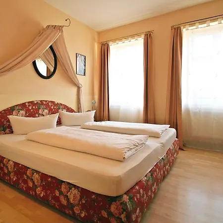 Gaestehaus Edith 3* روتنبورغ أوب در تاوبر