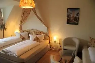 Guest house Gaestehaus Edith 3*